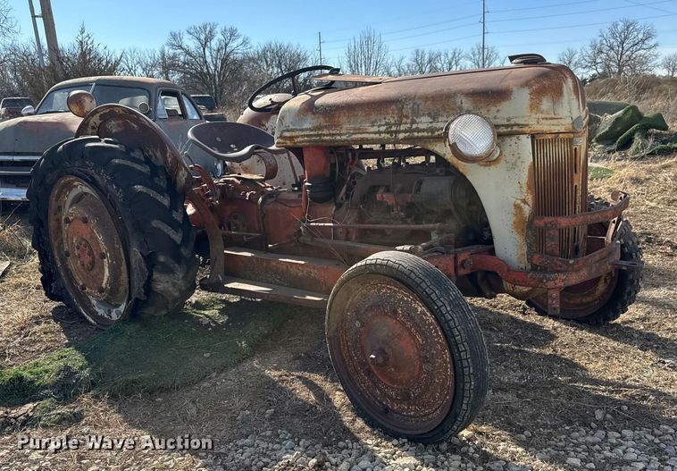 image for item ET4134 Ford 9N tractor