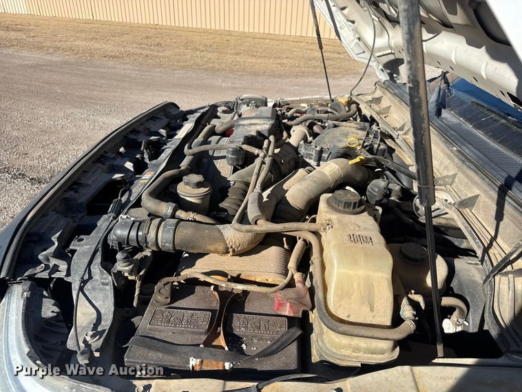 image for item ET4143 2015 Ford F350 Crew Cab pickup truck