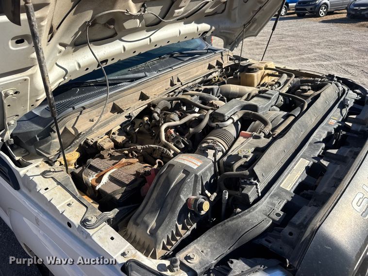 image for item ET4143 2015 Ford F350 Crew Cab pickup truck