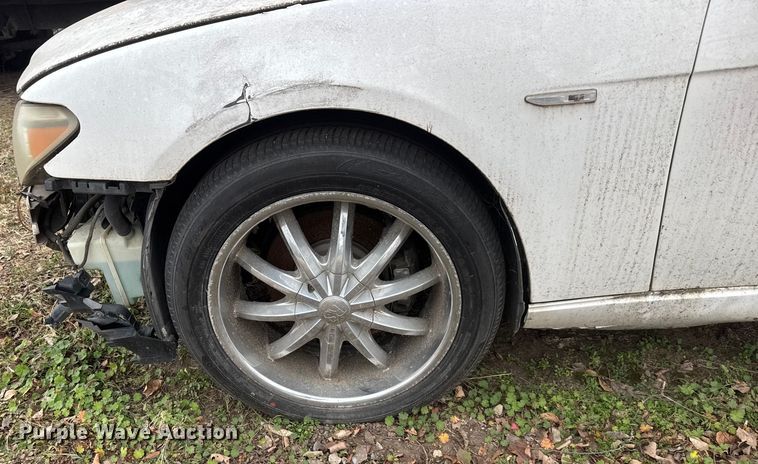 image for item ET4145 2002 BMW 745i limousine