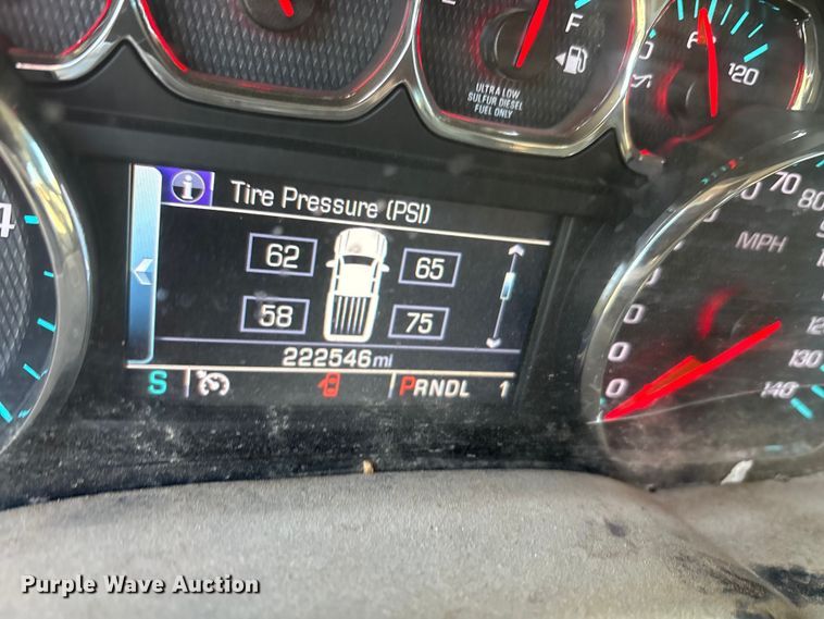 image for item ET5411 2018 Chevrolet Silverado 2500HD Crew Cab pickup truck