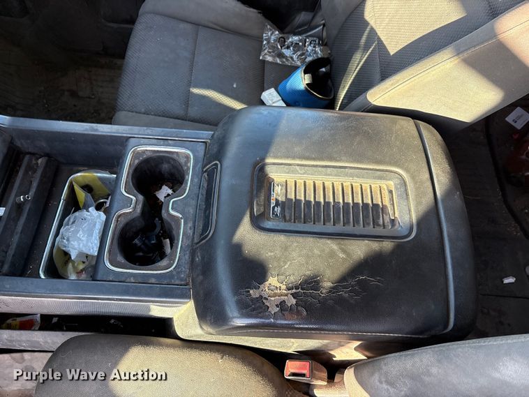 image for item ET5411 2018 Chevrolet Silverado 2500HD Crew Cab pickup truck