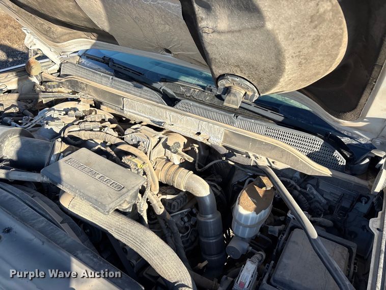 image for item ET5411 2018 Chevrolet Silverado 2500HD Crew Cab pickup truck