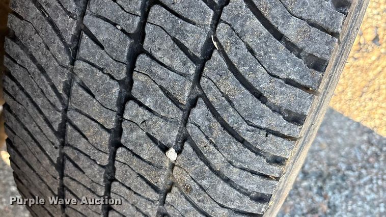 image for item ET5411 2018 Chevrolet Silverado 2500HD Crew Cab pickup truck