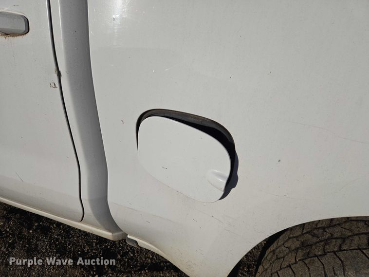 image for item ET5418 2020 Chevrolet Silverado 1500 Crew Cab pickup truck