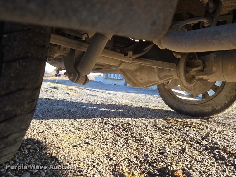 image for item ET5418 2020 Chevrolet Silverado 1500 Crew Cab pickup truck