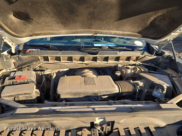 image for item ET5418 2020 Chevrolet Silverado 1500 Crew Cab pickup truck