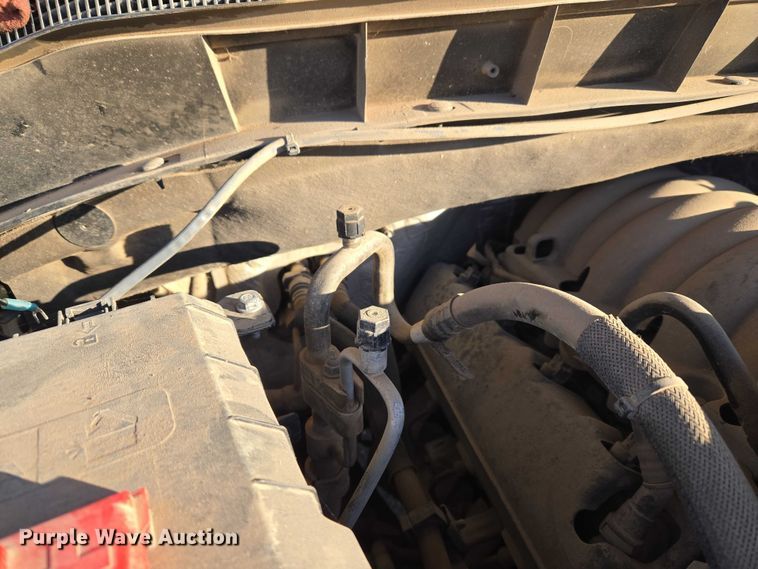 image for item ET5418 2020 Chevrolet Silverado 1500 Crew Cab pickup truck