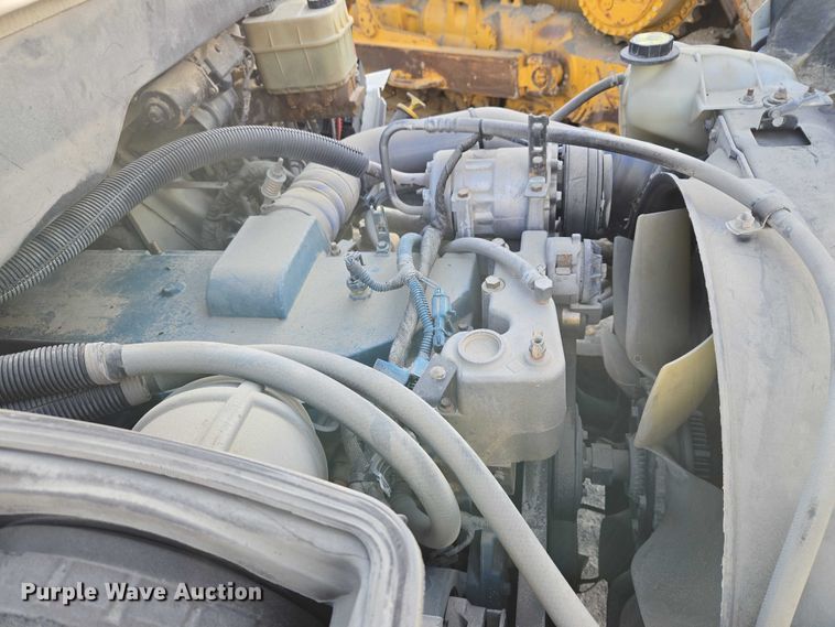 image for item ET5435 2002 International MA025 utility / service truck