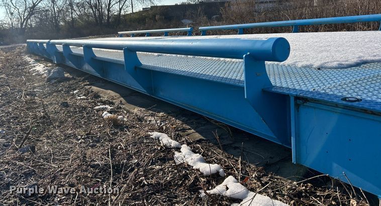 image for item ET6762 Avery Weigh-Tronix BMS 1011-70T J 75 truck scale