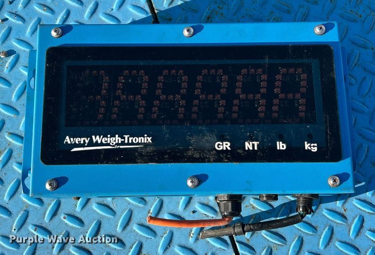 image for item ET6762 Avery Weigh-Tronix BMS 1011-70T J 75 truck scale