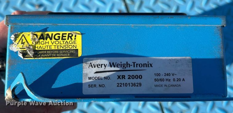 image for item ET6762 Avery Weigh-Tronix BMS 1011-70T J 75 truck scale
