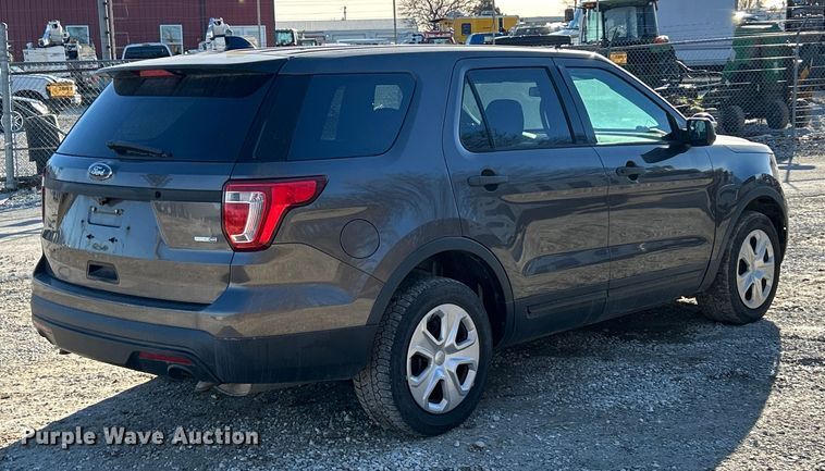 image for item ET6820 2017 Ford Explorer Police Interceptor SUV