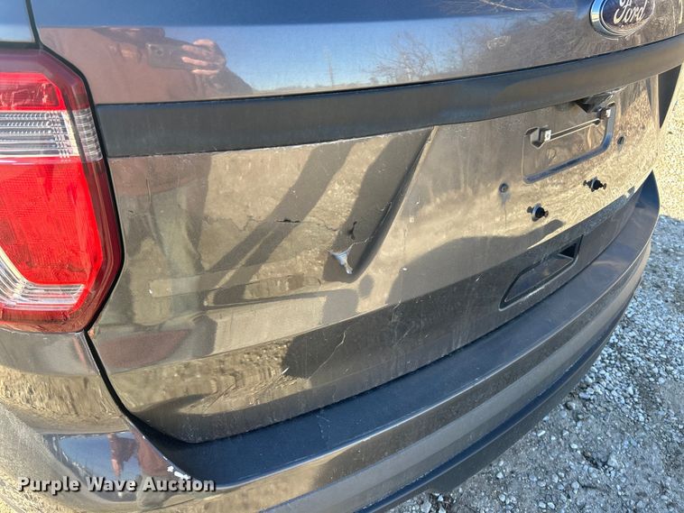 image for item ET6820 2017 Ford Explorer Police Interceptor SUV