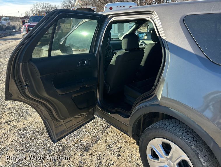 image for item ET6820 2017 Ford Explorer Police Interceptor SUV