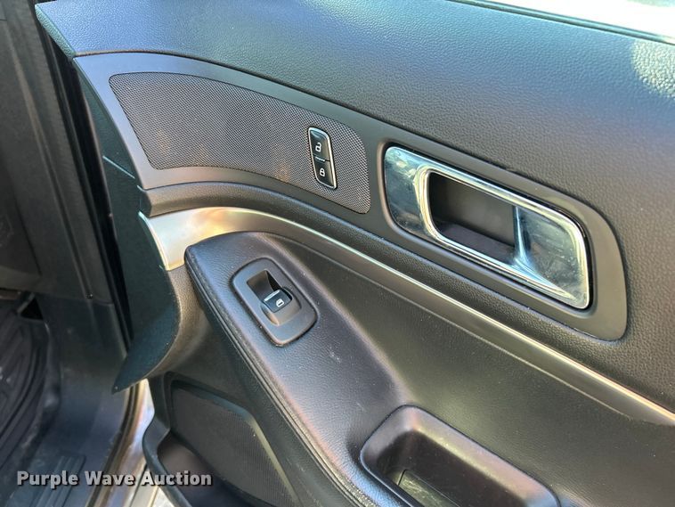 image for item ET6820 2017 Ford Explorer Police Interceptor SUV