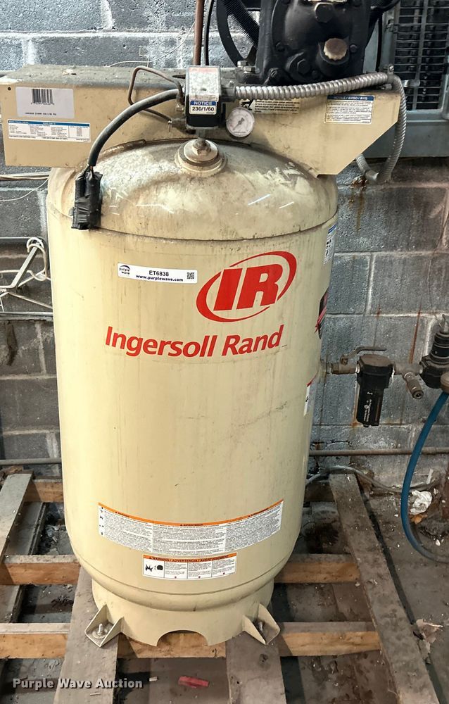 image for item ET6838 Ingersoll Rand 2340N5 air compressor