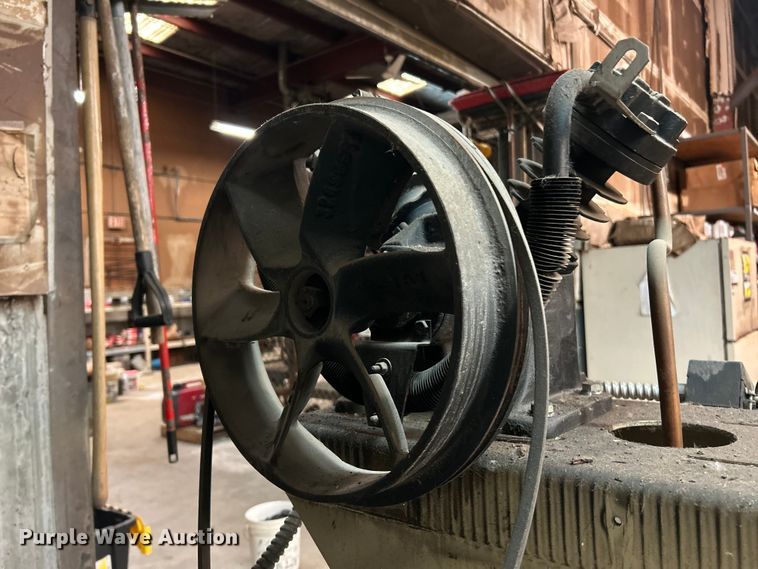 image for item ET6838 Ingersoll Rand 2340N5 air compressor