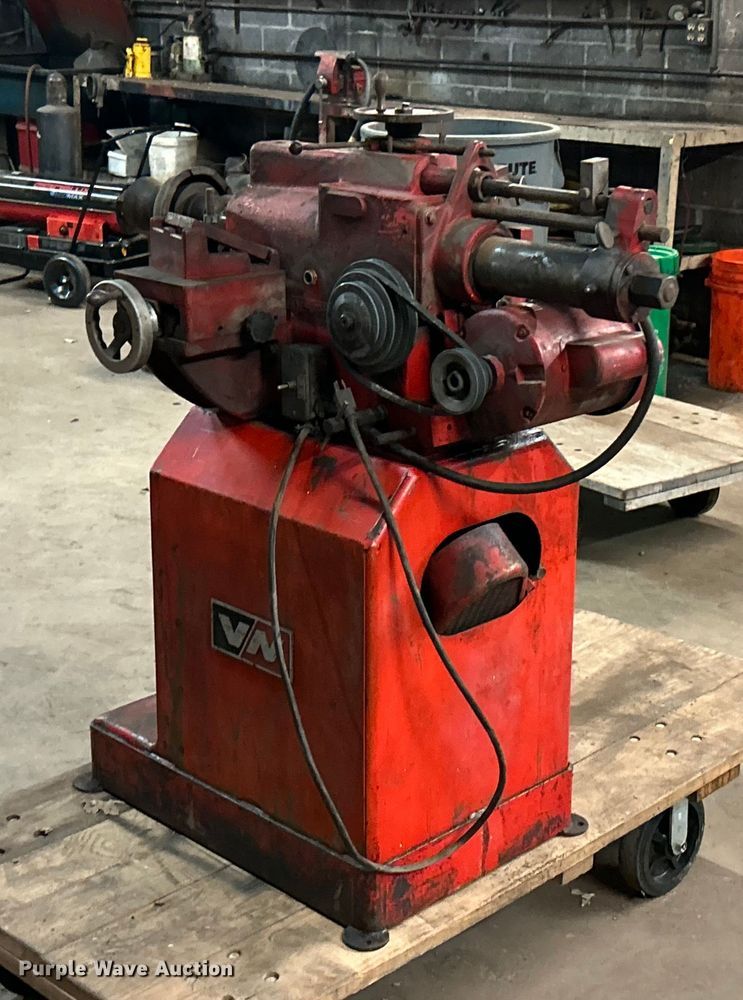 image for item ET6839 Van Norman 204 brake drum lathe