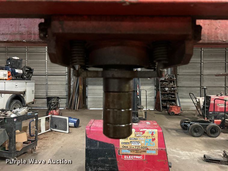 image for item ET6841 F.A. Nugier H60-7 hydraulic press