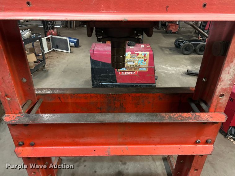 image for item ET6841 F.A. Nugier H60-7 hydraulic press