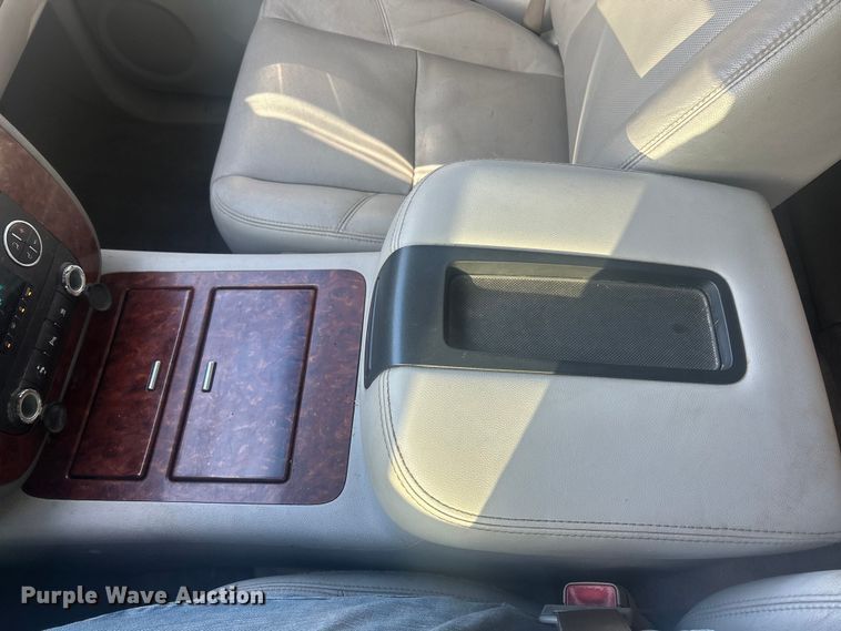 image for item ET6844 2009 Chevrolet Tahoe LTZ SUV