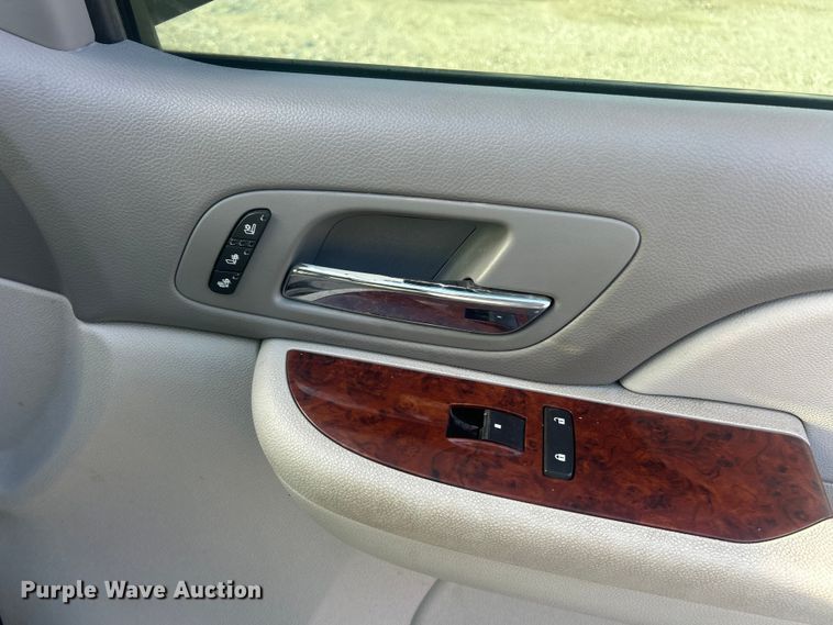 image for item ET6844 2009 Chevrolet Tahoe LTZ SUV