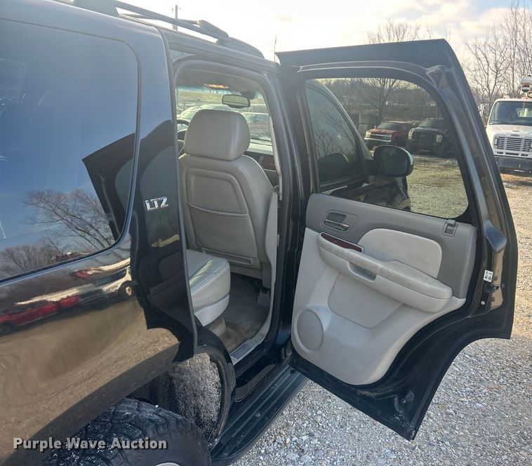 image for item ET6844 2009 Chevrolet Tahoe LTZ SUV