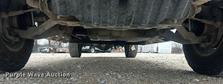 image for item ET6845 2009 Chevrolet Silverado 2500HD LT Crew Cab pickup truck