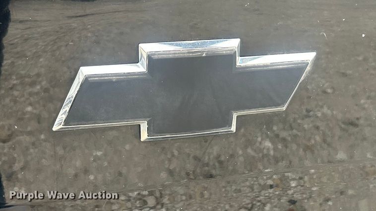 image for item ET6845 2009 Chevrolet Silverado 2500HD LT Crew Cab pickup truck