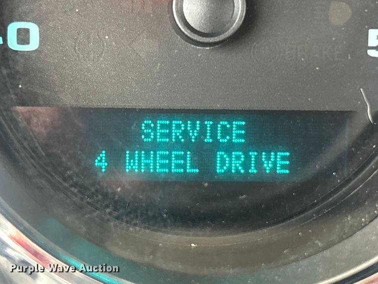 image for item ET6845 2009 Chevrolet Silverado 2500HD LT Crew Cab pickup truck