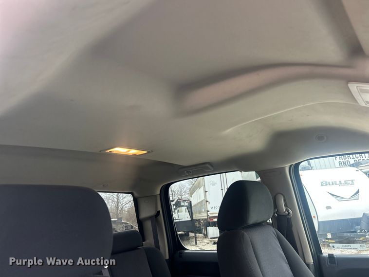 image for item ET6845 2009 Chevrolet Silverado 2500HD LT Crew Cab pickup truck