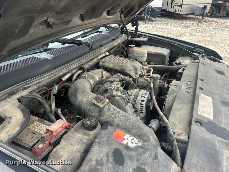 image for item ET6845 2009 Chevrolet Silverado 2500HD LT Crew Cab pickup truck