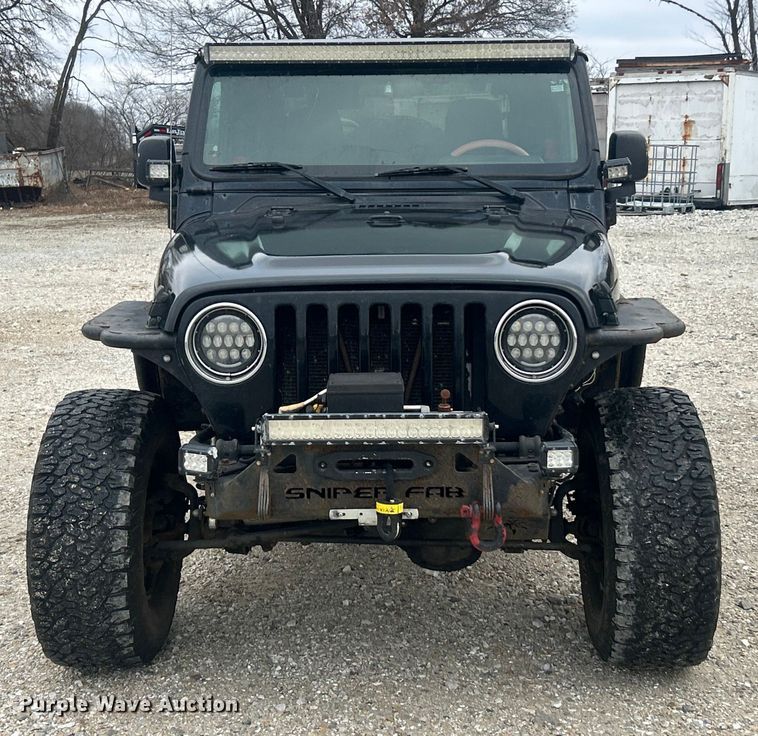 image for item ET6846 2005 Jeep Wrangler Sport SUV