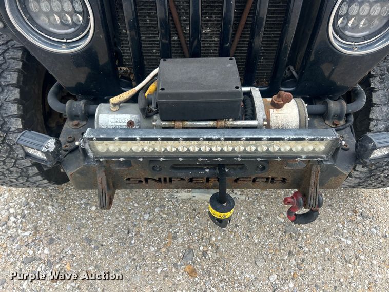 image for item ET6846 2005 Jeep Wrangler Sport SUV