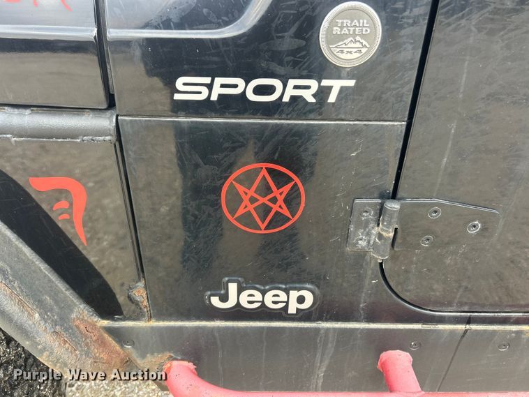 image for item ET6846 2005 Jeep Wrangler Sport SUV