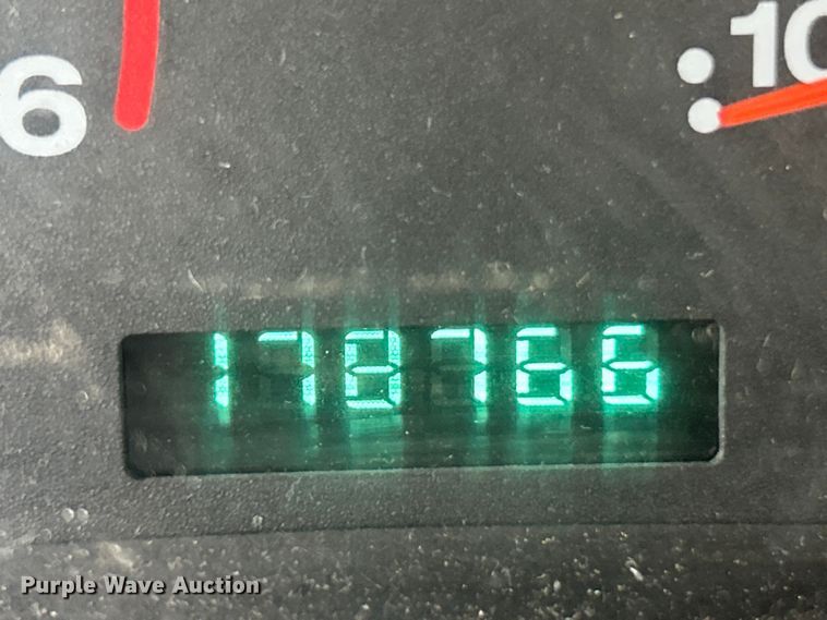 image for item ET6846 2005 Jeep Wrangler Sport SUV