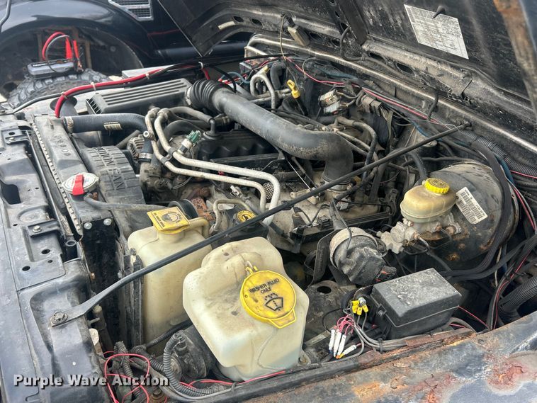 image for item ET6846 2005 Jeep Wrangler Sport SUV