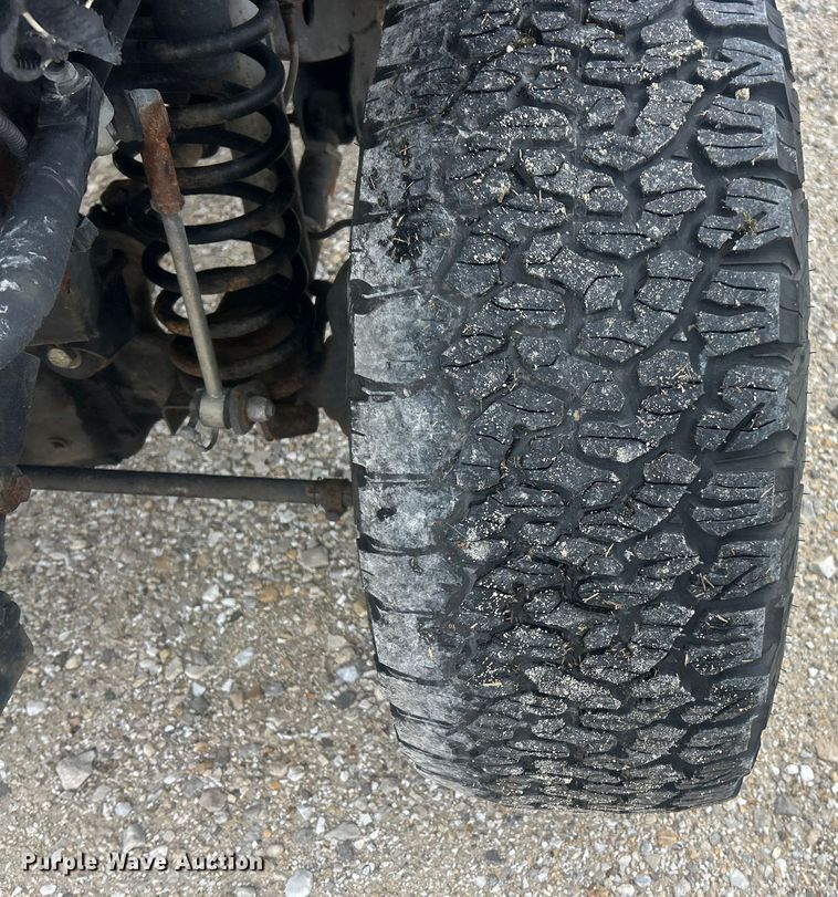 image for item ET6846 2005 Jeep Wrangler Sport SUV