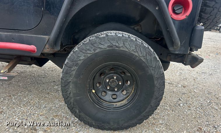 image for item ET6846 2005 Jeep Wrangler Sport SUV