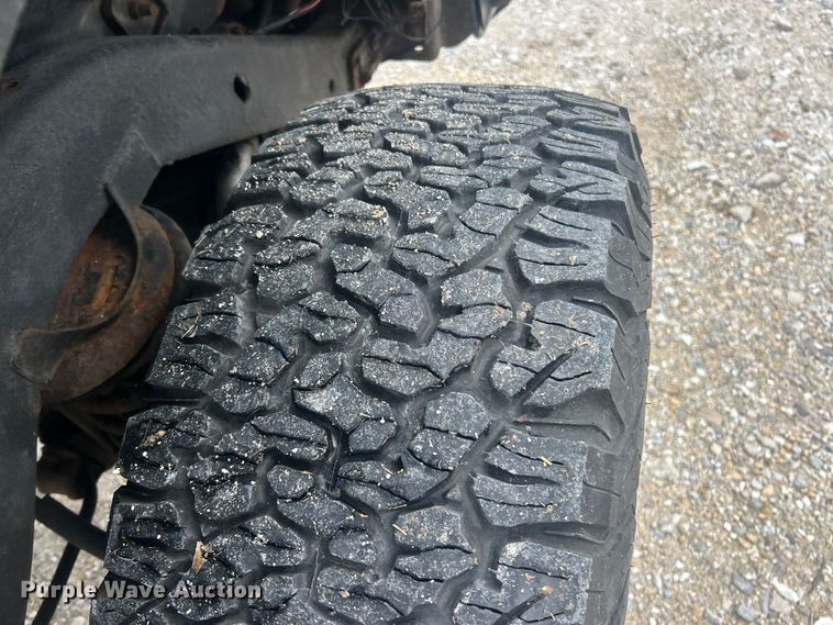 image for item ET6846 2005 Jeep Wrangler Sport SUV