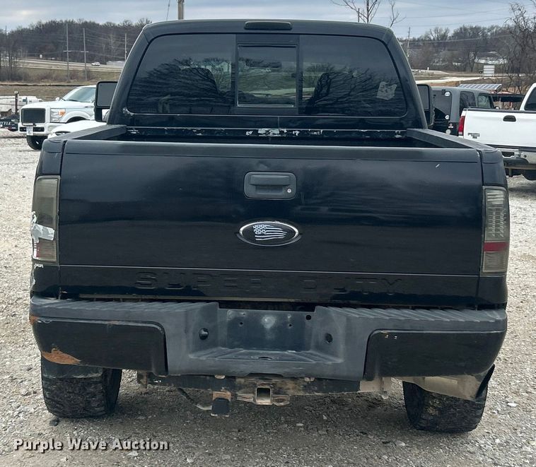 image for item ET6847 2008 Ford F250 XLT Super Duty Crew Cab pickup truck