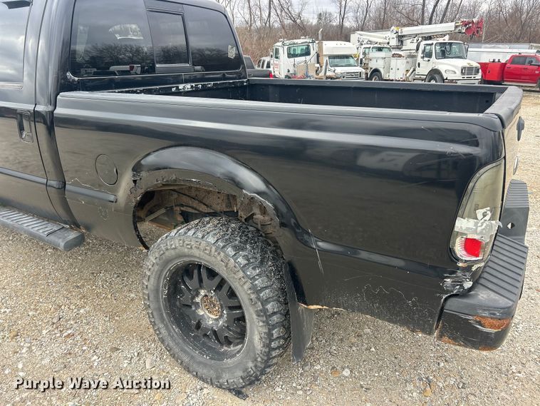 image for item ET6847 2008 Ford F250 XLT Super Duty Crew Cab pickup truck