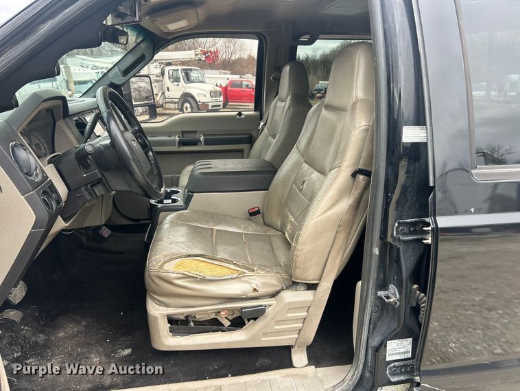 image for item ET6847 2008 Ford F250 XLT Super Duty Crew Cab pickup truck