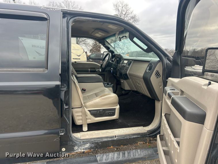 image for item ET6847 2008 Ford F250 XLT Super Duty Crew Cab pickup truck