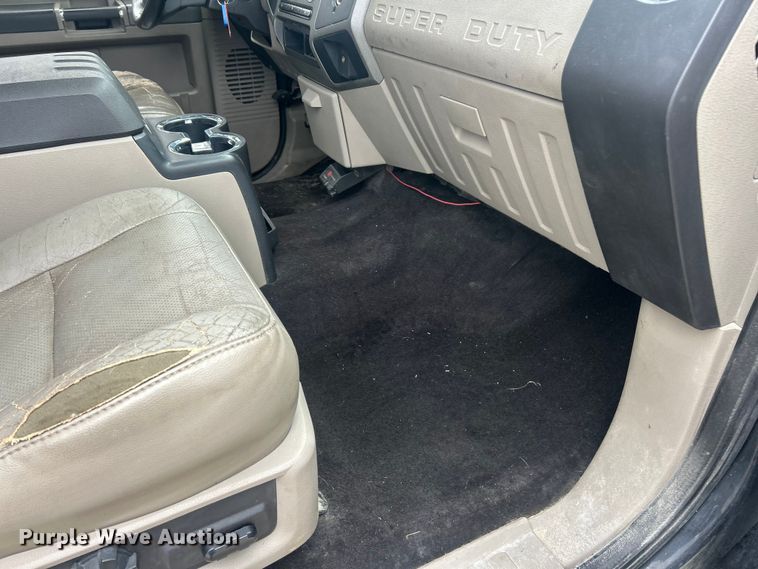 image for item ET6847 2008 Ford F250 XLT Super Duty Crew Cab pickup truck