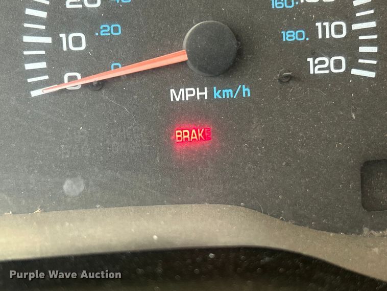 image for item ET6850 2000 Dodge Ram 3500 Ext. Cab flatbed pickup truck