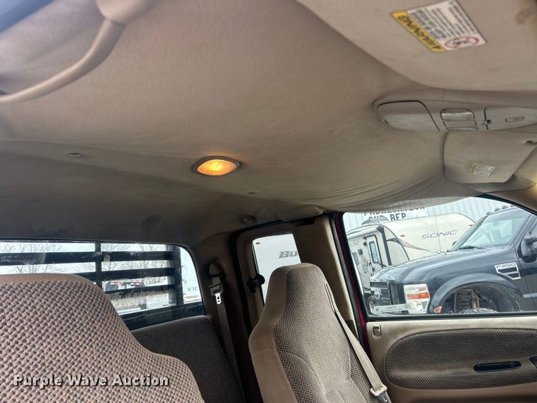 image for item ET6850 2000 Dodge Ram 3500 Ext. Cab flatbed pickup truck