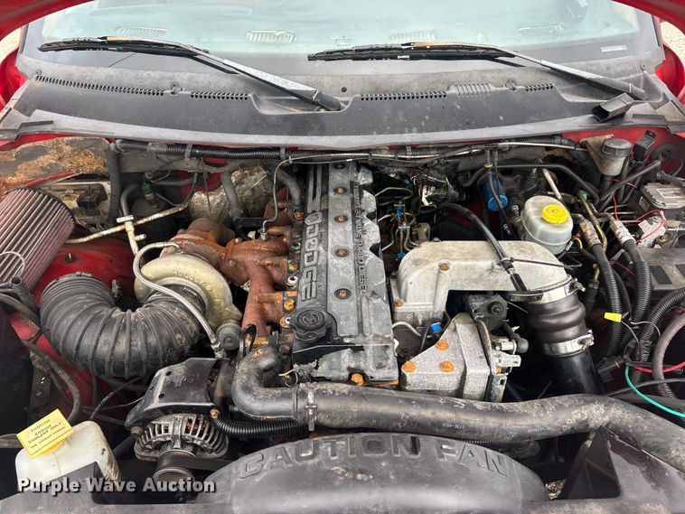 image for item ET6850 2000 Dodge Ram 3500 Ext. Cab flatbed pickup truck