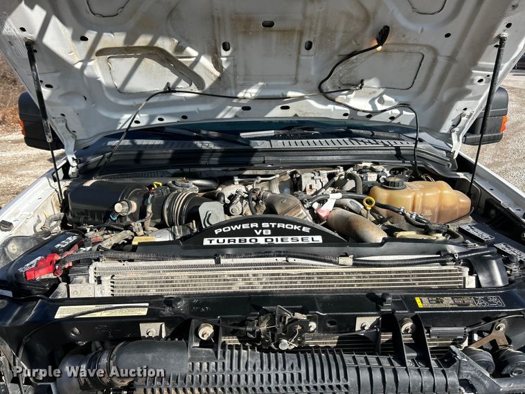 image for item ET6851 2009 Ford  F350 Super Duty  Ext. Cab utility bed pickup truck